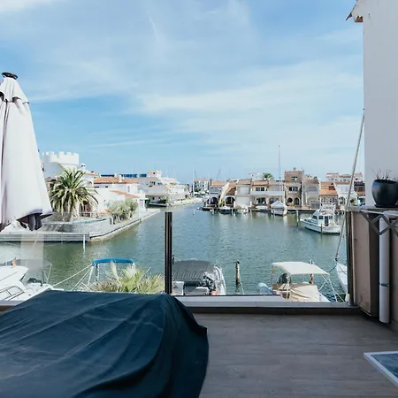Holiday home Welcs 184 Emp En El Canal